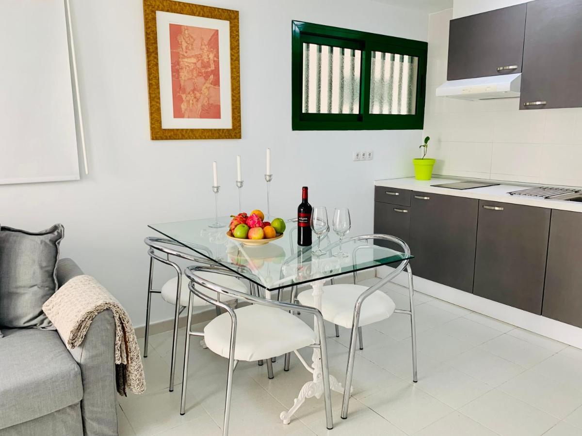Marina Appartement Tías Buitenkant foto