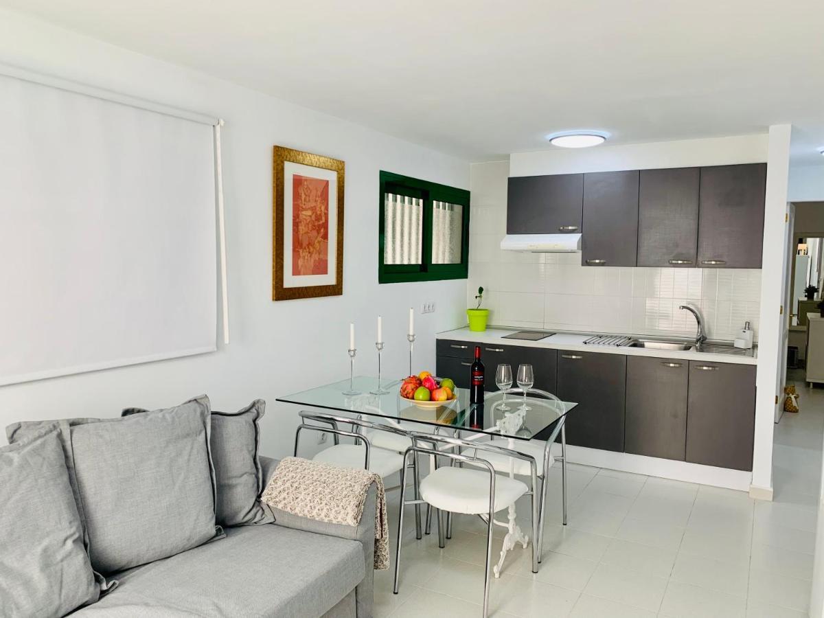 Marina Appartement Tías Buitenkant foto