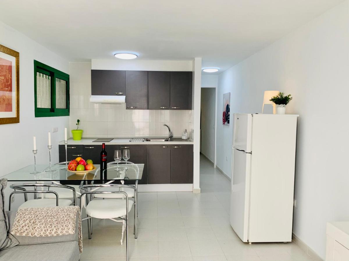 Marina Appartement Tías Buitenkant foto