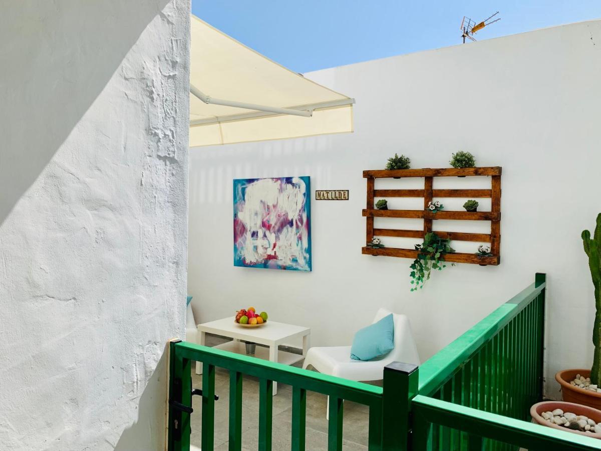 Marina Appartement Tías Buitenkant foto